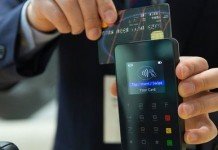 Grab wants to charge $0.32 platform fees to pay for features and driver welfare