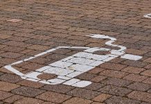 Challenges in Implementing Electric Taxi (EV) Electric Vehicle Charging Infrastructure